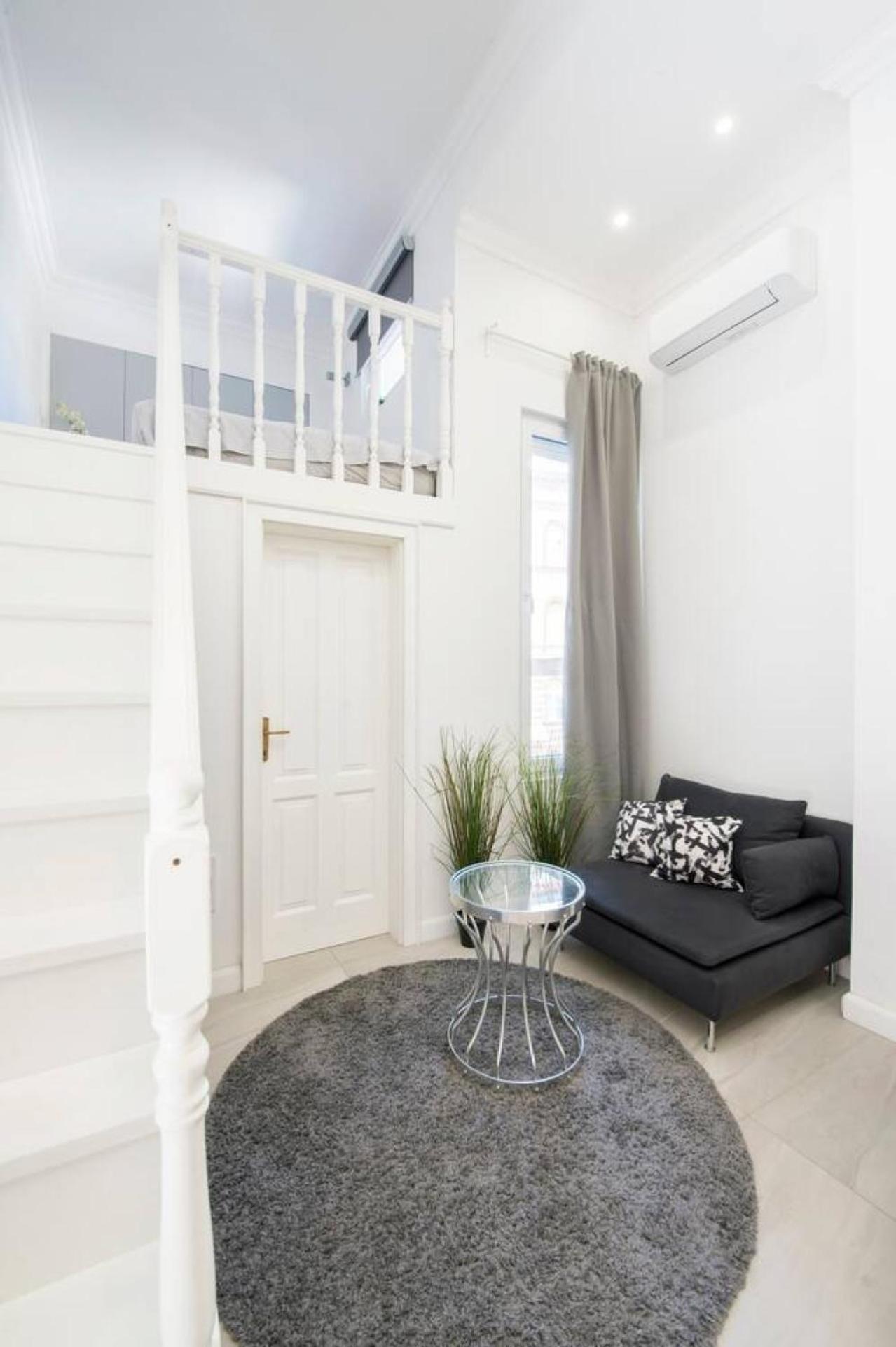 Studio Inn - Palace District Budapest Ngoại thất bức ảnh